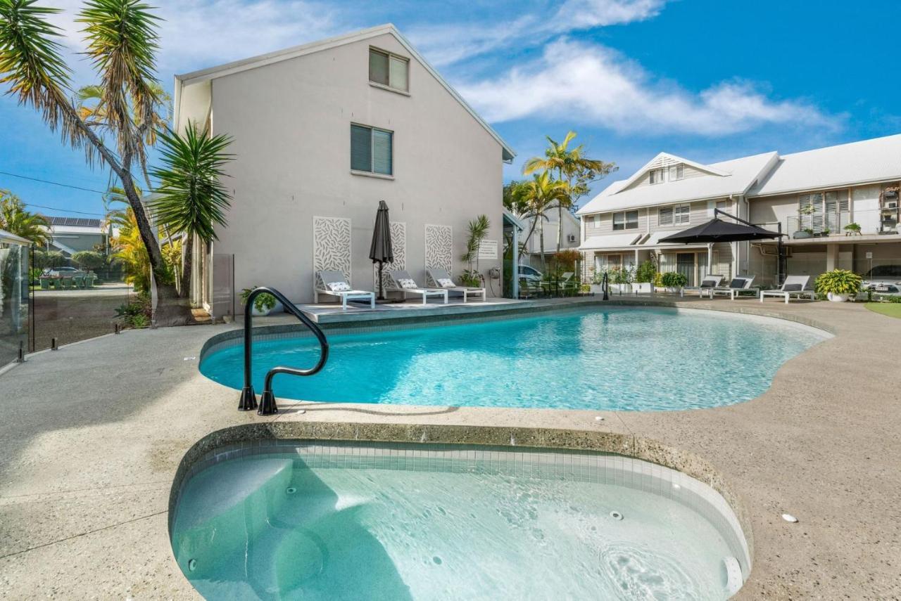 Pelican Beach Resort Noosaville Esterno foto